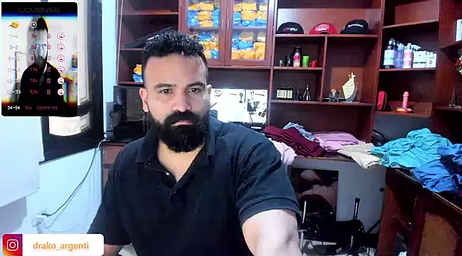 Snapshot of Drako_Argentii chatting on January 8, 12:15 pm Drako Argentii online show from January 8, 12:15 pm