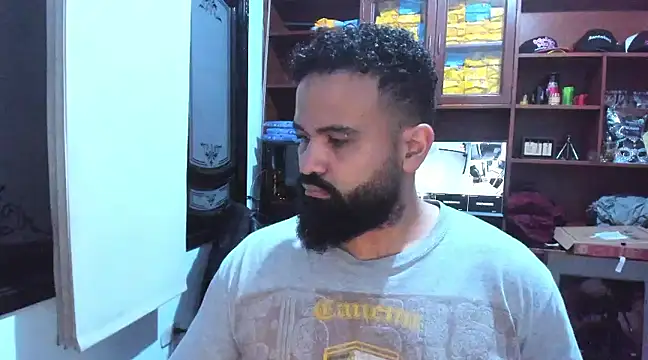 Snapshot of Drako_Argentii chatting on February 9, 3:53 am Drako Argentii online show from February 9, 3:53 am