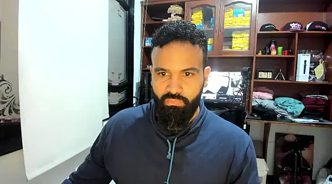 Snapshot of Drako_Argentii chatting on February 17, 2:48 pm Drako Argentii online show from February 17, 2:48 pm