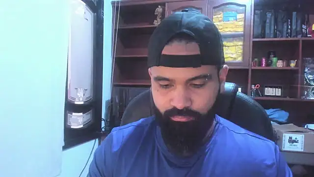 Snapshot of Drako_Argentii chatting on February 25, 3:27 pm Drako Argentii online show from February 25, 3:27 pm