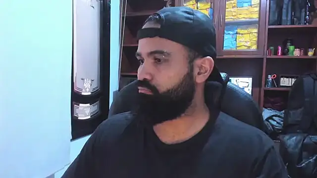 Snapshot of Drako_Argentii chatting on February 28, 1:47 pm Drako Argentii online show from February 28, 1:47 pm