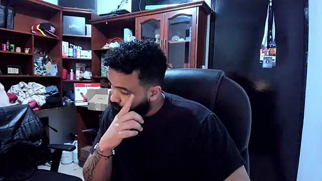 Snapshot of Drako_Argentii chatting on March 9, 6:28 am Drako Argentii online show from March 9, 6:28 am