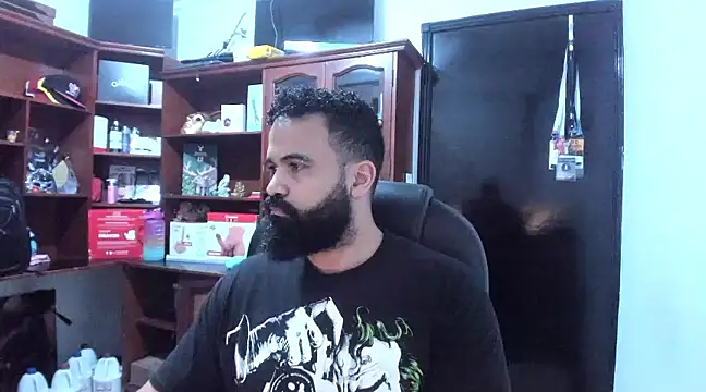 Snapshot of Drako_Argentii chatting on March 15, 6:47 am Drako Argentii online show from March 15, 6:47 am