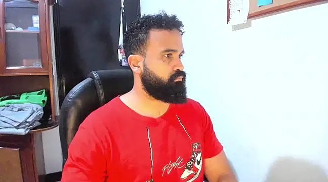 Snapshot of Drako_Argentii chatting on March 18, 11:42 pm Drako Argentii online show from March 18, 11:42 pm