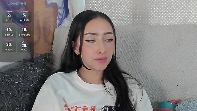 v1cky  online show from December 11, 9:45 pm