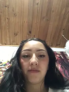 v1cky  online show from December 12, 3:43 am