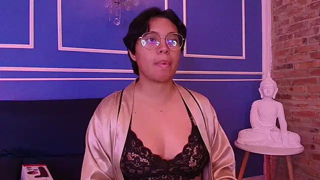 Emmapark  online show from November 6, 6:31 pm