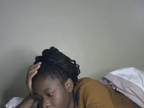 Novah  online show from November 10, 7:40 am