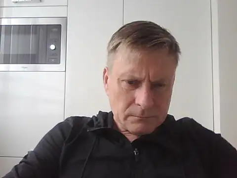 johnnym1 online show from March 14, 9:14 am