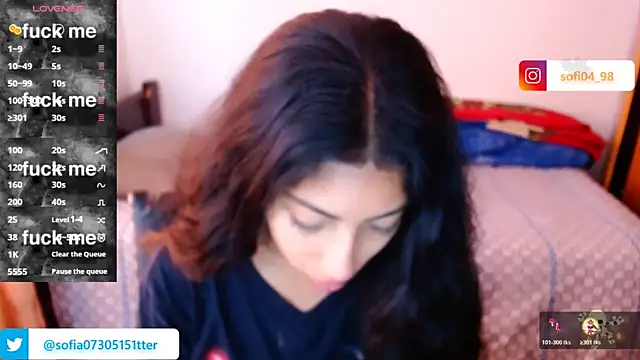 Snapshot of sofia_rosse4 chatting on November 14, 1:32 pm sofia rosse4 online show from November 14, 1:32 pm