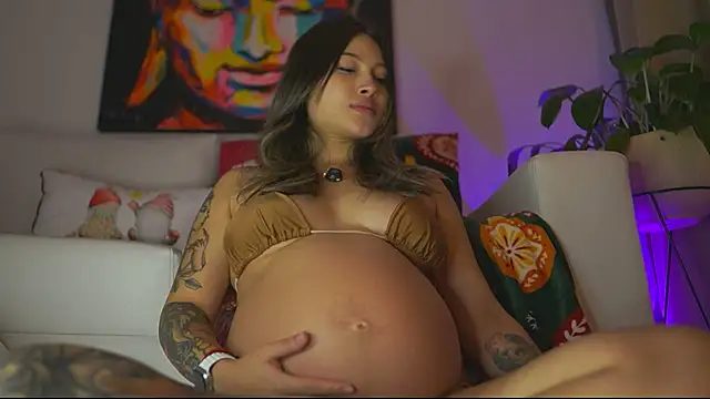 AyraSmith  online show from November 17, 1:22 am