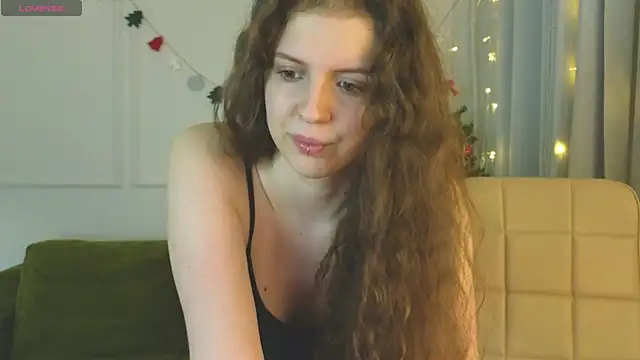 Snapshot of Sereta_Finn chatting on January 8, 2:35 pm Sereta Finn online show from January 8, 2:35 pm