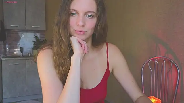 Snapshot of Sereta_Finn chatting on October 9, 12:36 pm Sereta Finn online show from October 9, 12:36 pm