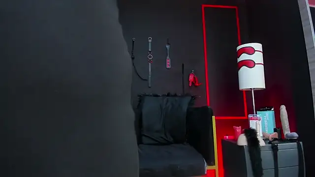 CharlotteScotte online show from September 16, 11:55 am