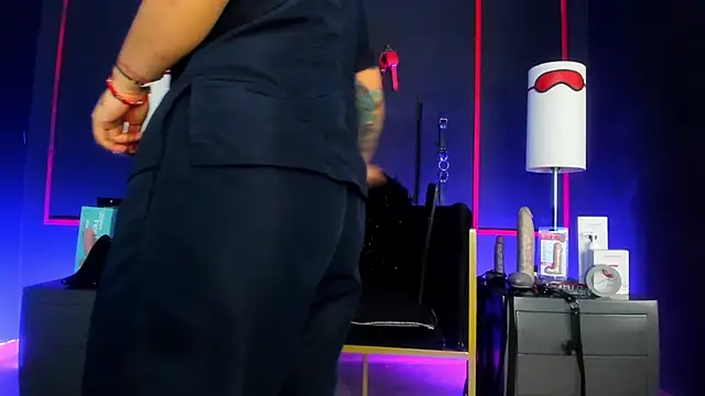 CharlotteScotte online show from December 2, 11:48 am