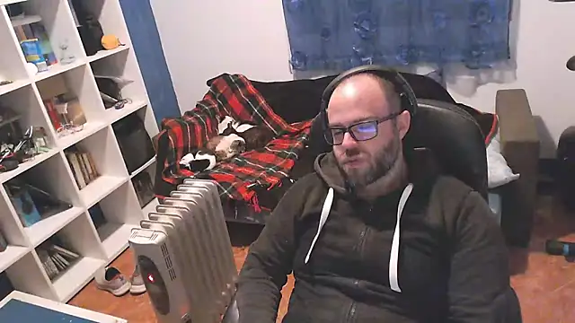 ravingr4d4 online show from March 17, 10:06 pm