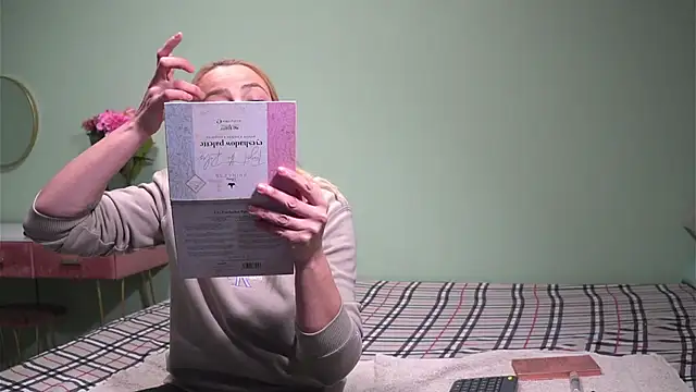 CelineConner online show from January 12, 10:43 pm