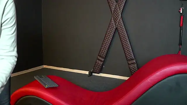 CelineConner online show from February 10, 5:14 am