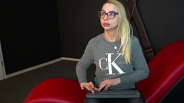 CelineConner online show from February 11, 5:16 am