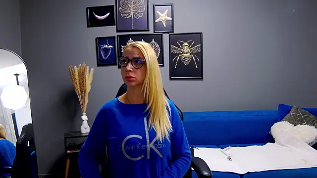 CelineConner online show from September 17, 4:14 am