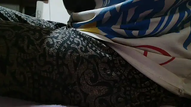 Snapshot of Andra_Love chatting on December 1, 2:05 am Andra Love online show from December 1, 2:05 am