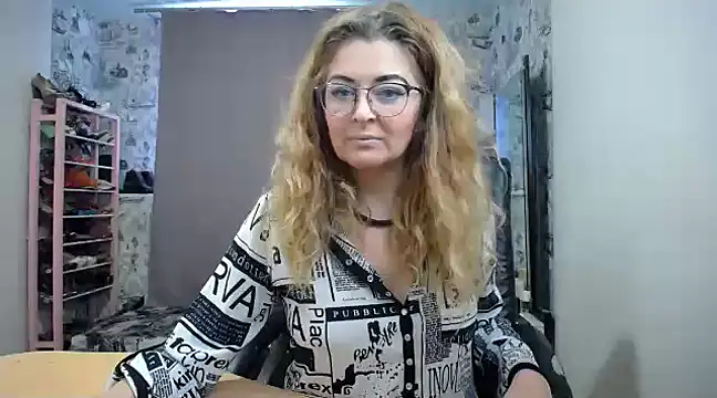 Helen1974 online show from February 19, 7:50 am