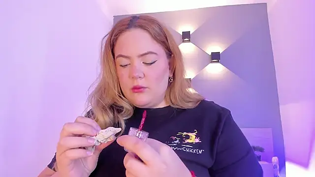 sophiarossee  online show from January 24, 12:31 pm