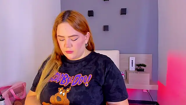 sophiarossee  online show from February 6, 12:37 pm