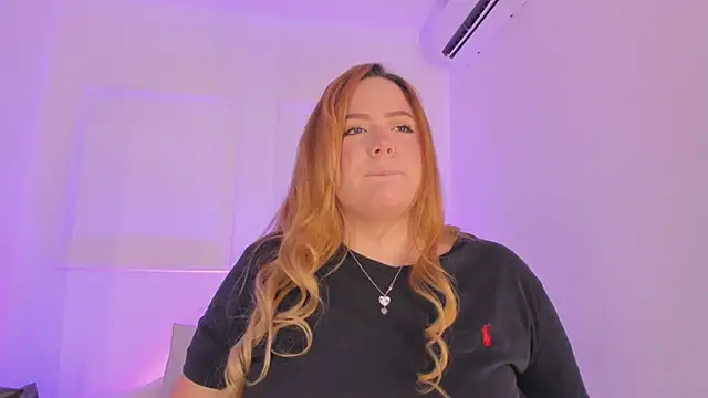 sophiarossee  online show from March 15, 4:57 am