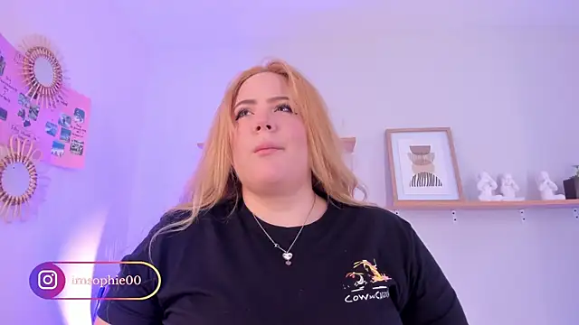 sophiarossee  online show from March 22, 11:21 am