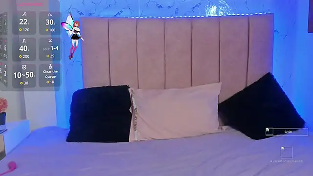 Snapshot of sexylaurita chatting on November 12, 1:33 pm sexylaurita online show from November 12, 1:33 pm