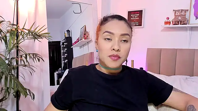 Zoe Gruber online show from November 20, 9:36 pm