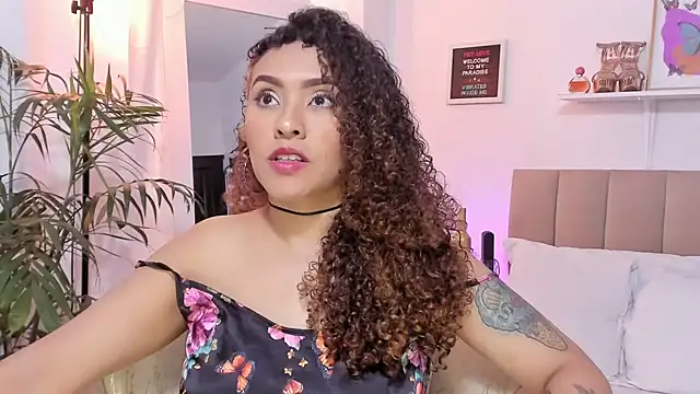 Zoe Gruber online show from November 21, 9:24 pm