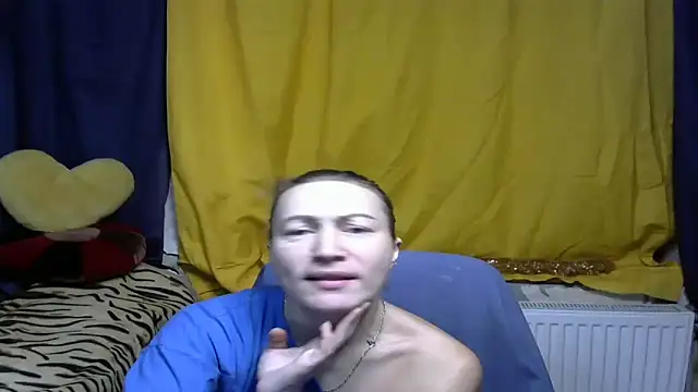 wLESLYMOSw online show from December 28, 8:26 am