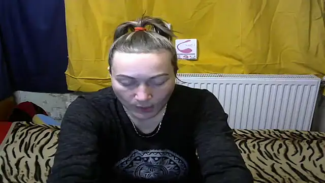 wLESLYMOSw online show from January 16, 4:18 pm