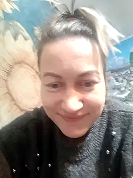 wLESLYMOSw online show from February 1, 1:09 pm