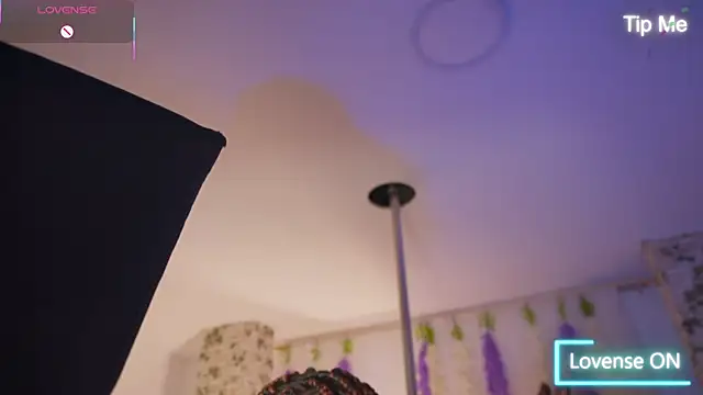 EmmaSanzz  online show from November 14, 11:31 am