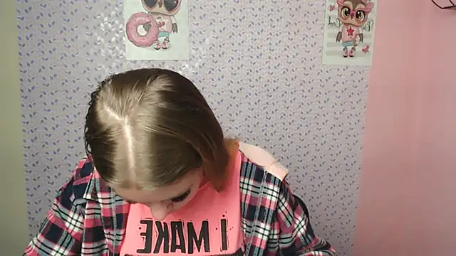 AliceFlirtt  online show from January 7, 1:57 pm