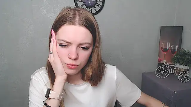 AliceFlirtt  online show from March 11, 2:18 pm