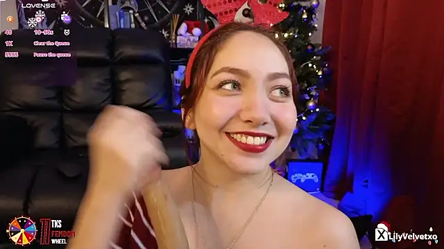 LilyVelvett online show from December 5, 4:09 am