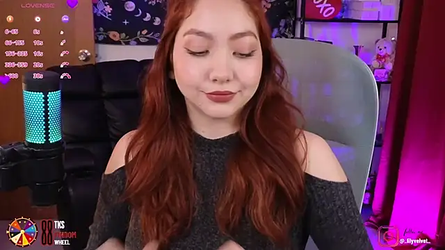 LilyVelvett online show from February 22, 3:45 am