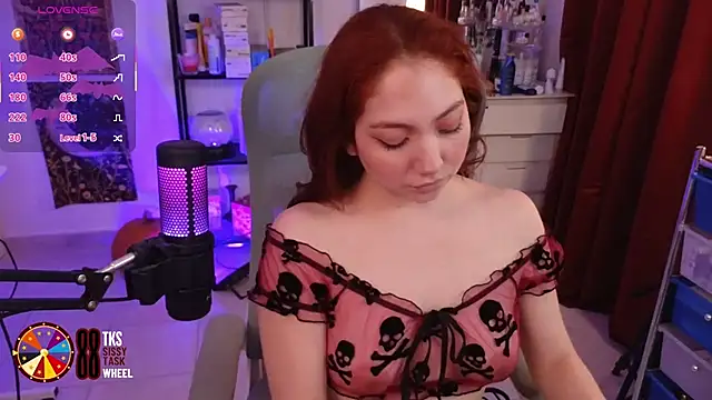 LilyVelvett online show from October 21, 3:07 am