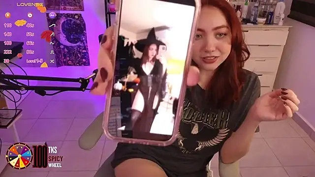 LilyVelvett online show from November 6, 3:18 am