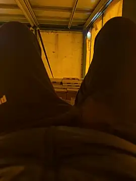 Snapshot of cussy007 chatting on December 5, 10:44 am cussy007 online show from December 5, 10:44 am