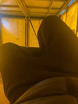 Snapshot of cussy007 chatting on January 17, 10:44 am cussy007 online show from January 17, 10:44 am