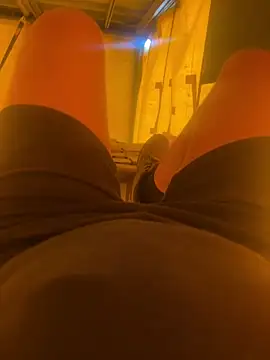 Snapshot of cussy007 chatting on October 17, 1:35 pm cussy007 online show from October 17, 1:35 pm