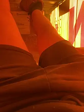 Snapshot of cussy007 chatting on November 12, 1:11 pm cussy007 online show from November 12, 1:11 pm