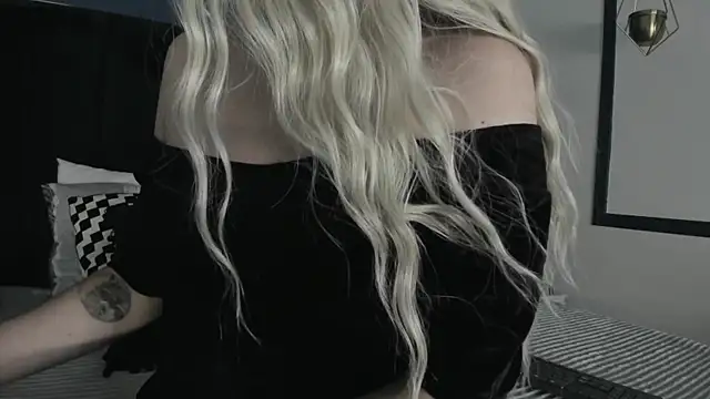 Adeelinee online show from February 10, 7:49 pm