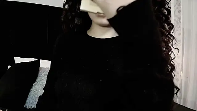 Adeelinee online show from October 27, 7:51 pm