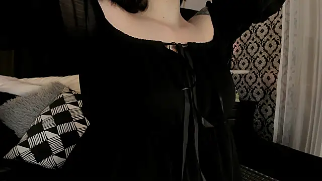 Adeelinee online show from November 22, 7:46 pm